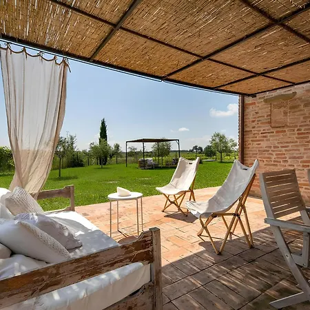 Villa Le Vigne, 10 Pax, Private Pool, Comfort *