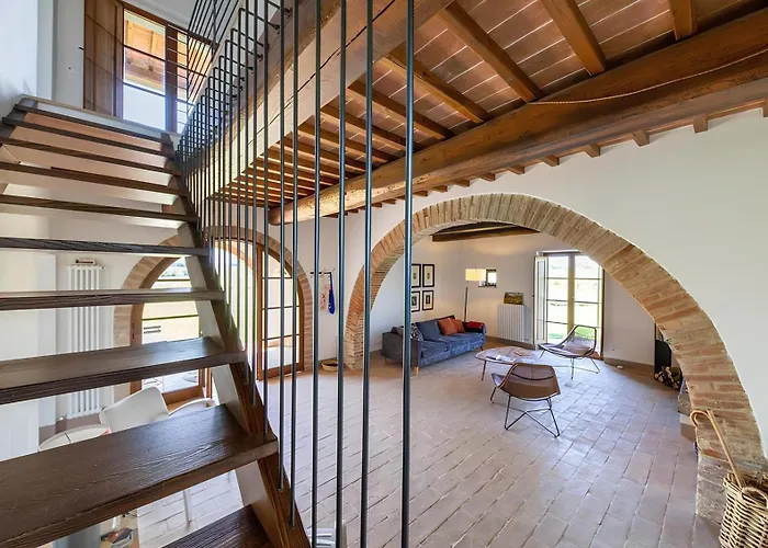 Villa Le Vigne, 8 Pax, Private Pool, Comfort Cortona