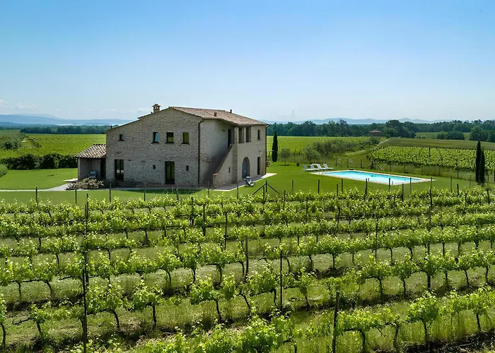 Le Vigne, 8 Pax, Private Pool, Comfort * كورتونا